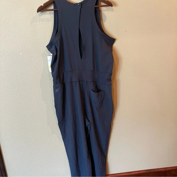 NWT Zella OSR PURSUIT SLEEVELESS CROP JUMPSUIT IN NAVY INDIA INK, Large - Picture 4 of 16
